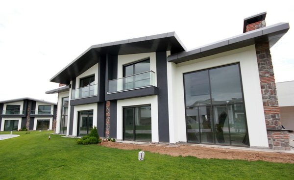 Constructeur de maison : les principaux avantages de recourir à lui